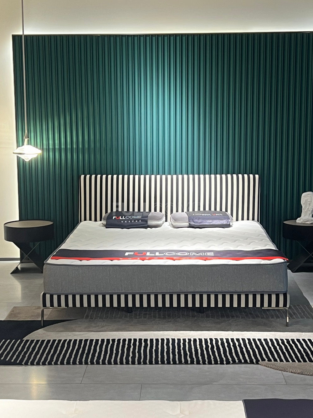 The Stripe Slant Bed