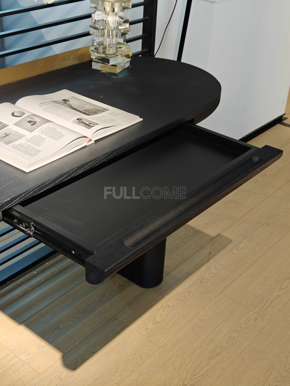 The Gallery Rail Desk