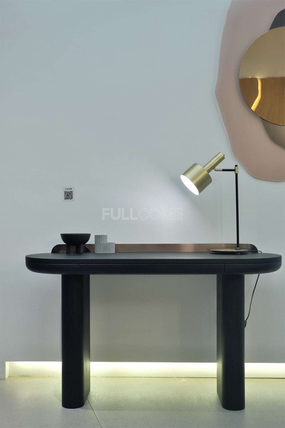 The Gallery Rail Desk