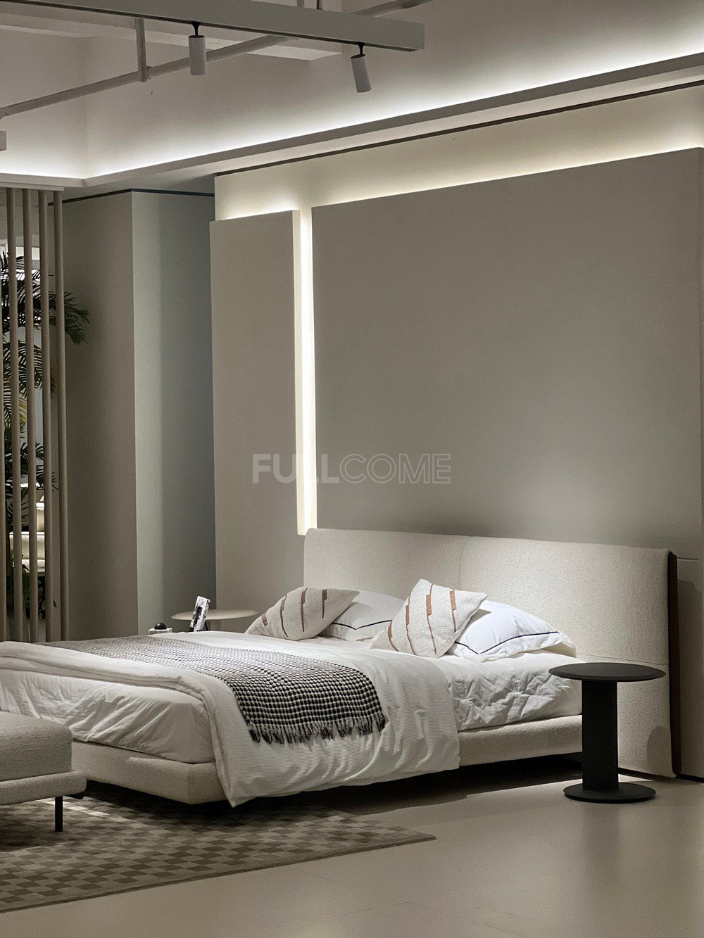 The Broad Panel Headboard Bed