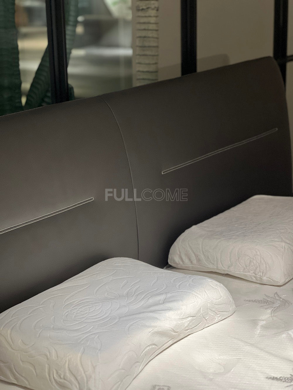 The Slant Seam Headboard Bed