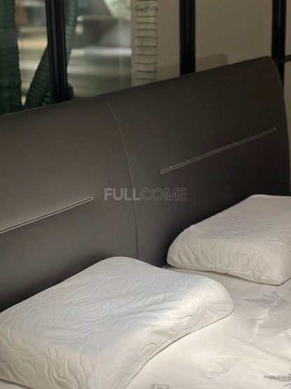 The Slant Seam Headboard Bed