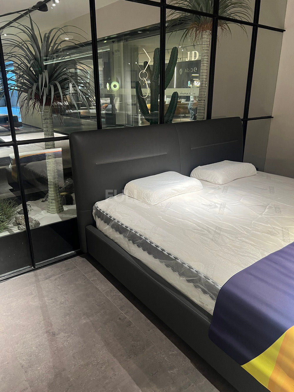 The Slant Seam Headboard Bed