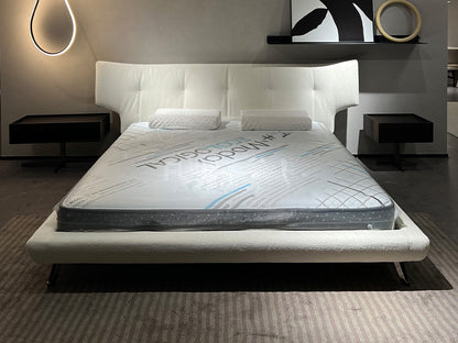 The Fan Crease Bed