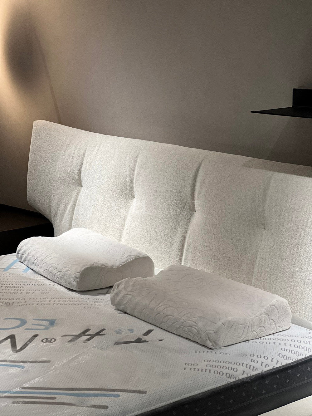 The Fan Crease Bed