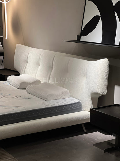 The Fan Crease Bed