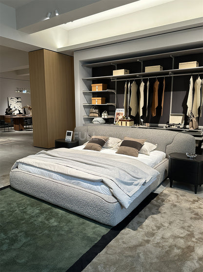 The Sweeping Wing Bed
