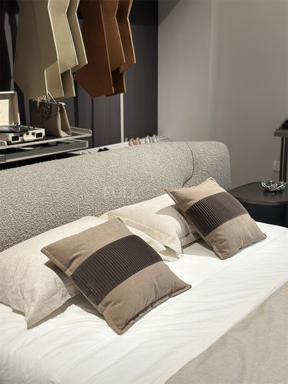 The Sweeping Wing Bed
