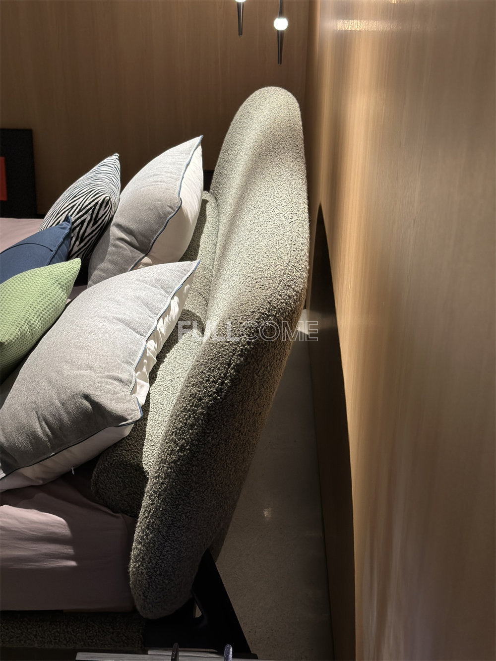 The Dome Wing Bed