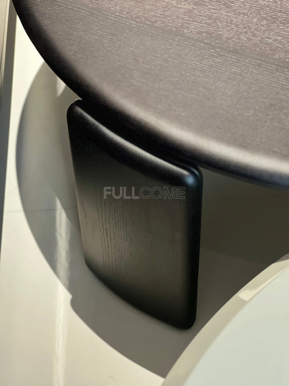 The Curved Blade Round Coffee Table