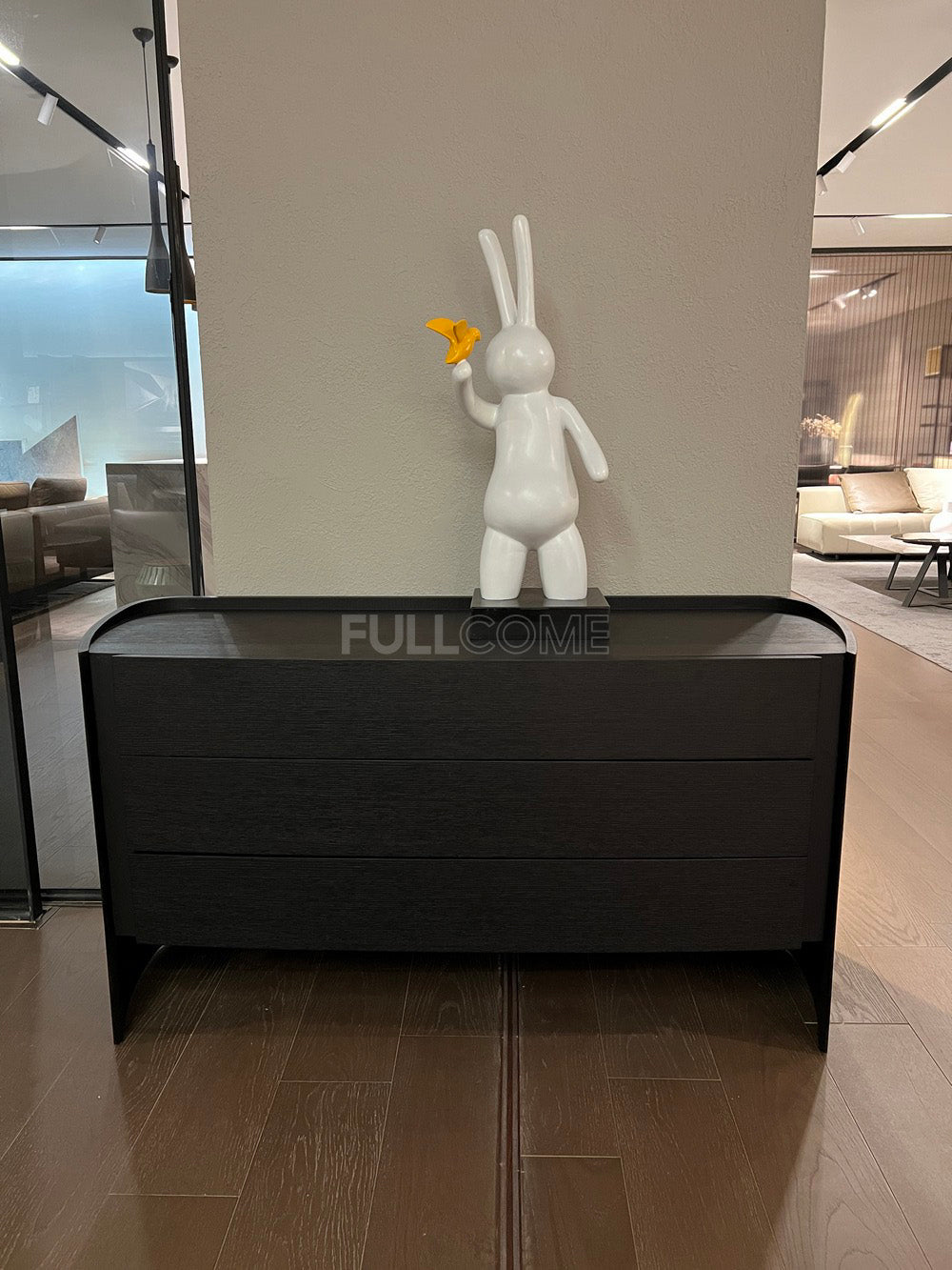 The Tray-Top Chest