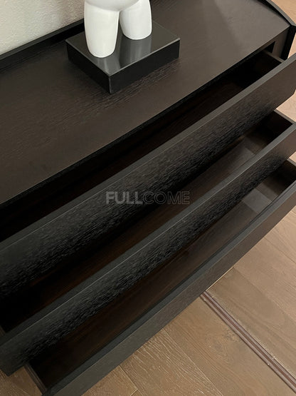 The Tray-Top Chest