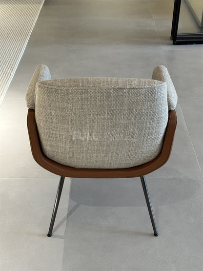 The Curved Shell Dining Armchair