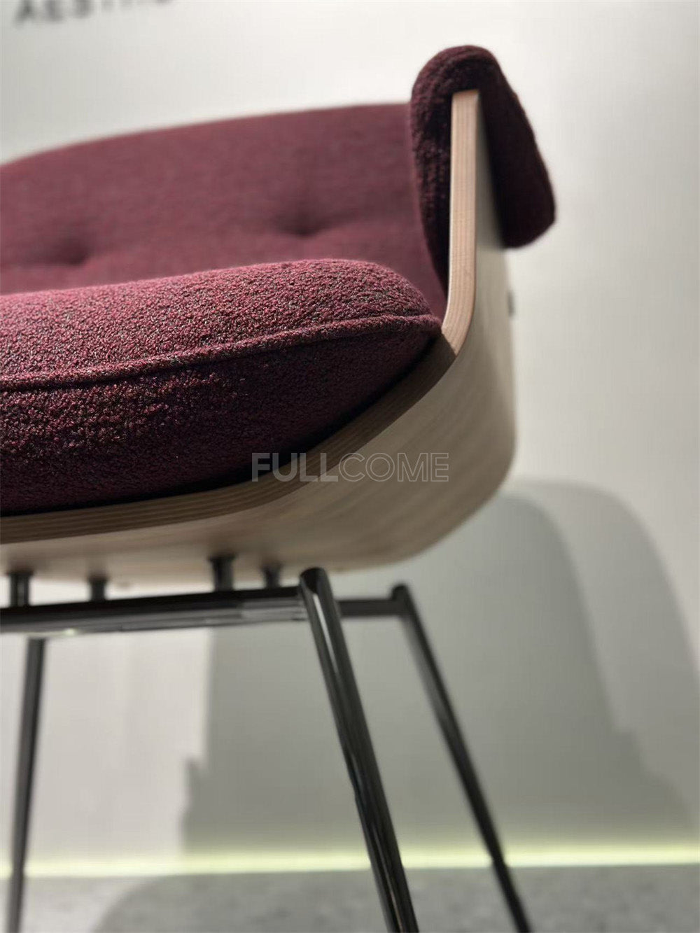 The Curved Shell Dining Armchair