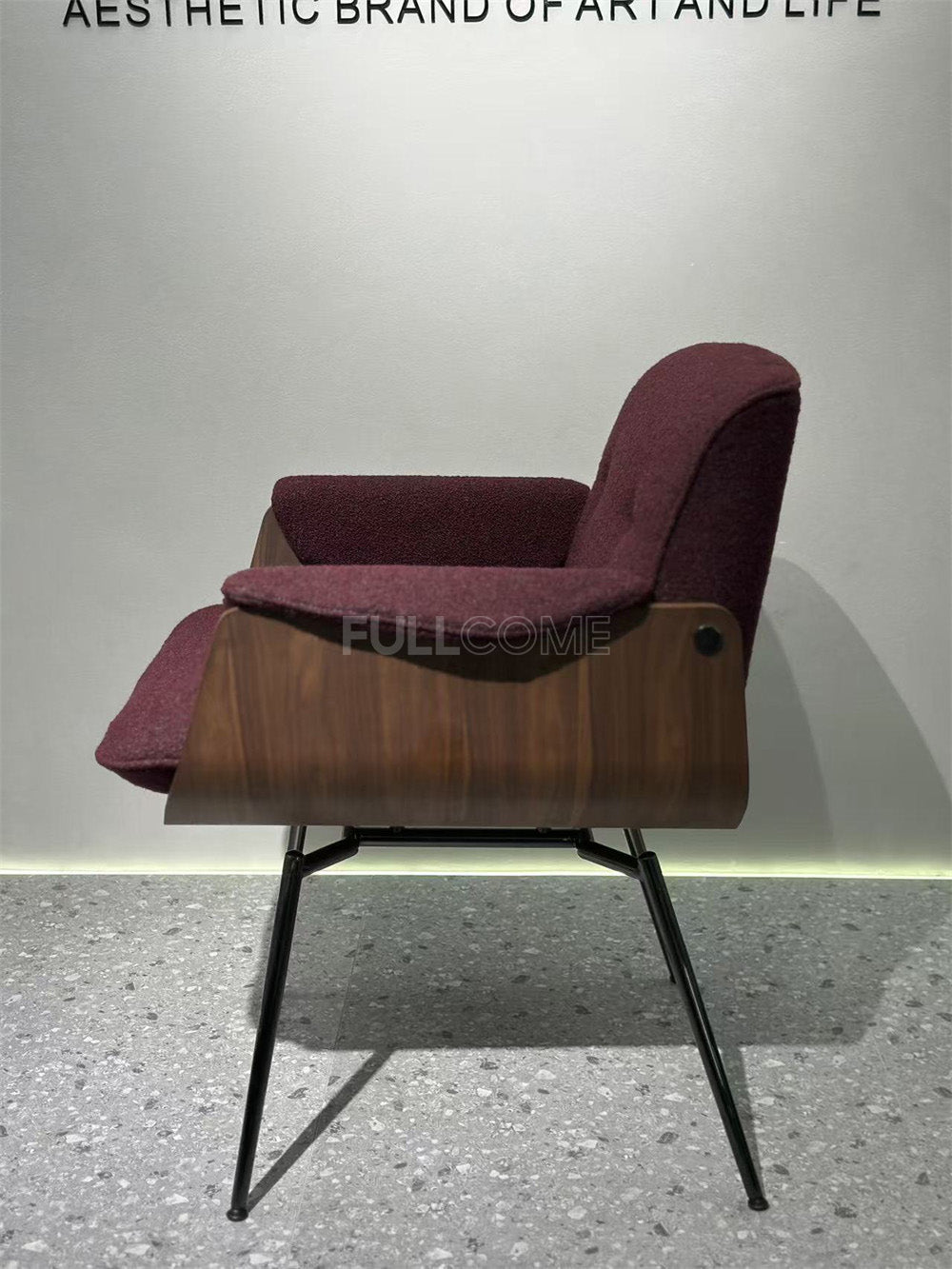 The Curved Shell Dining Armchair