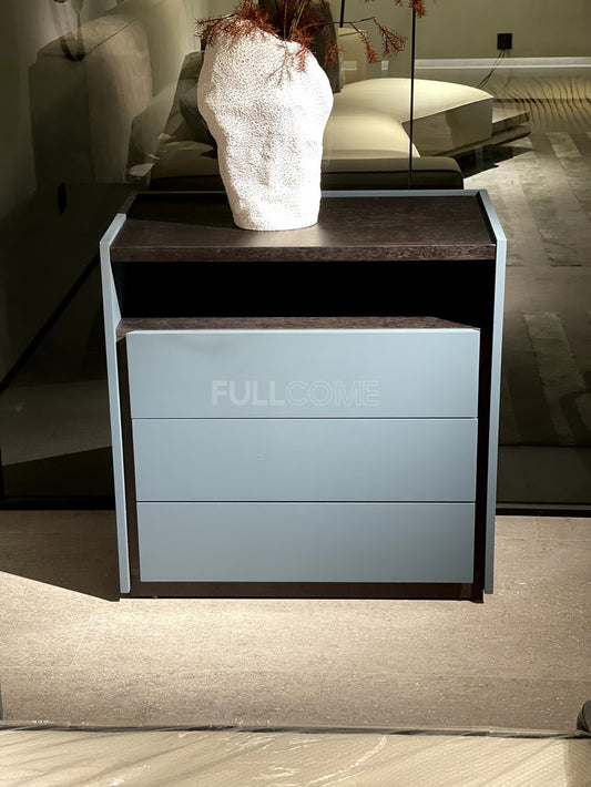 The Tray-Top Cabinet