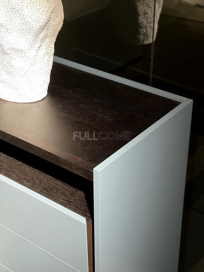 The Tray-Top Cabinet