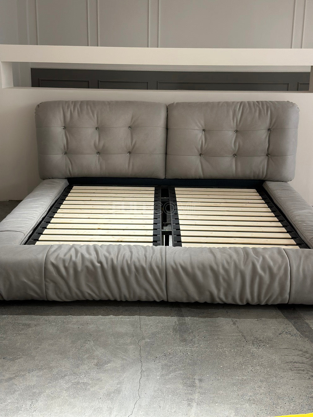 The Bolster-Edge Bed