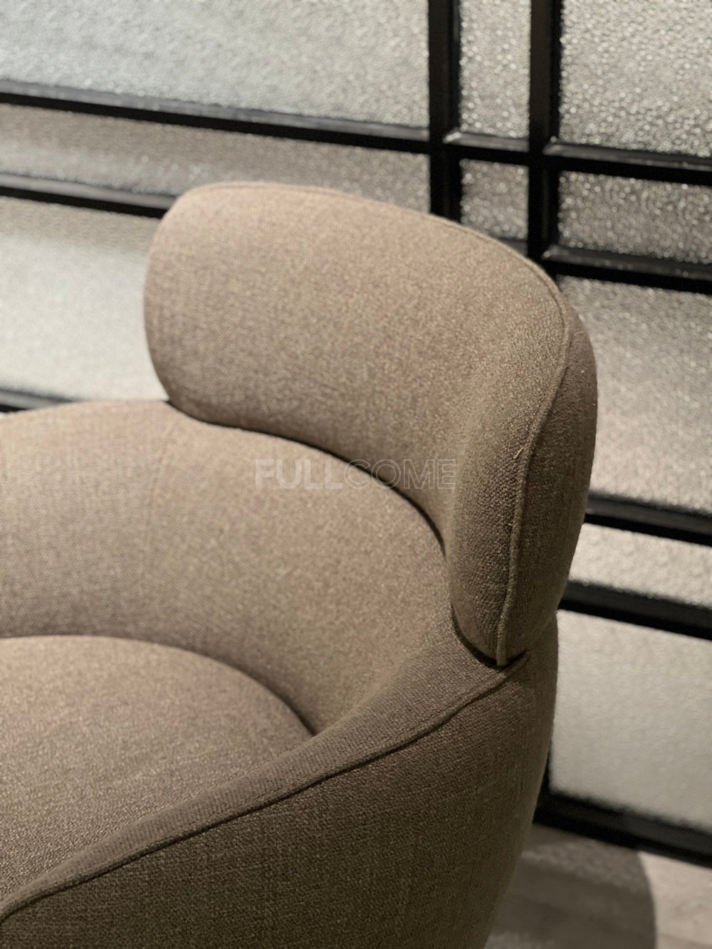 The Hover Pad Lounge Chair