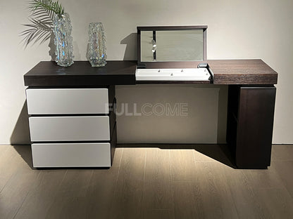 The Reveal Vanity