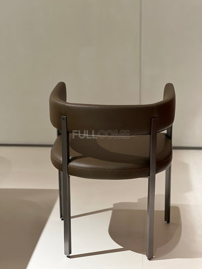 The Curved Band Dining Chair