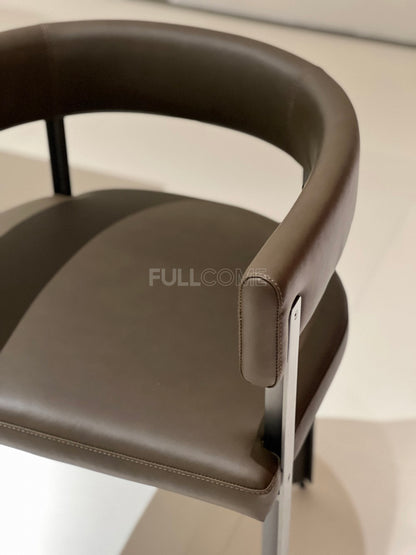 The Curved Band Dining Chair