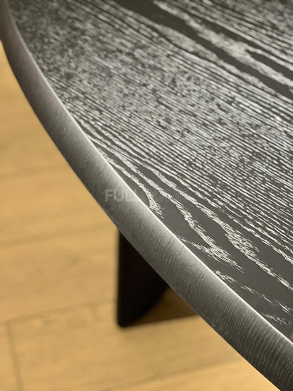 The Soft-Edge Desk