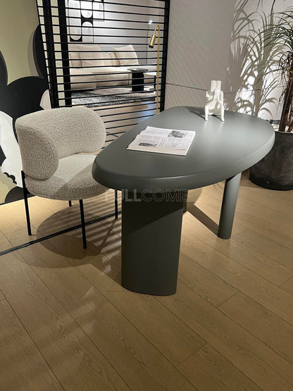 The Soft-Edge Desk