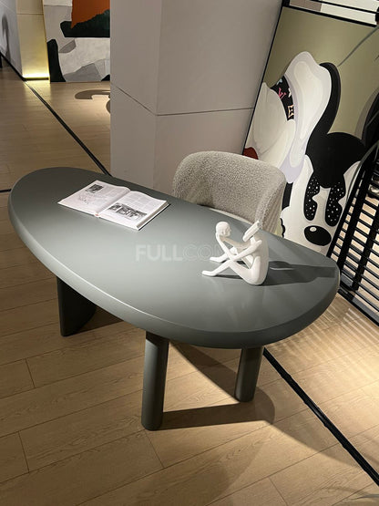 The Soft-Edge Desk