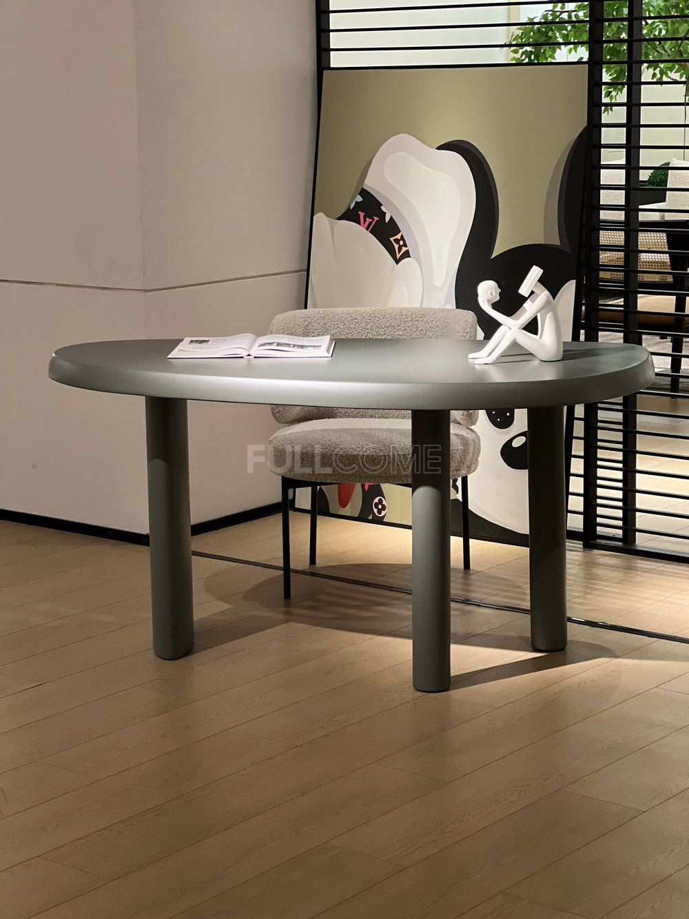 The Soft-Edge Desk