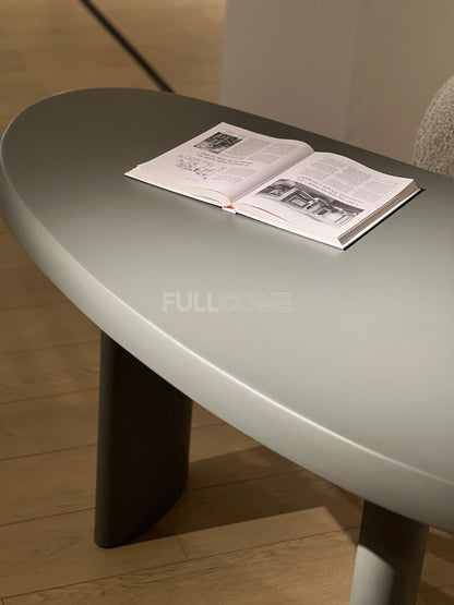 The Soft-Edge Desk