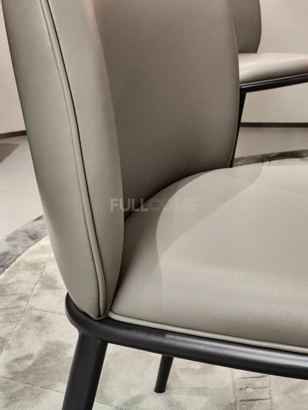 The Pebble Back Dining Chair