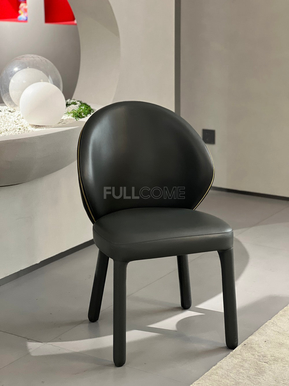 The Zip Edge Dining Chair
