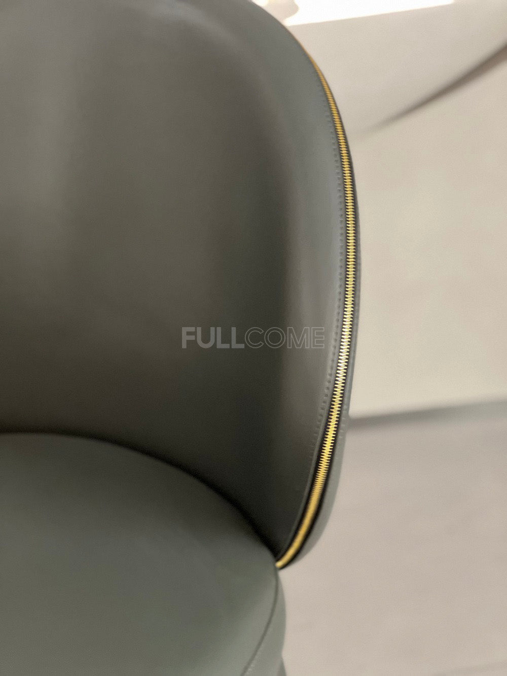 The Zip Edge Dining Chair