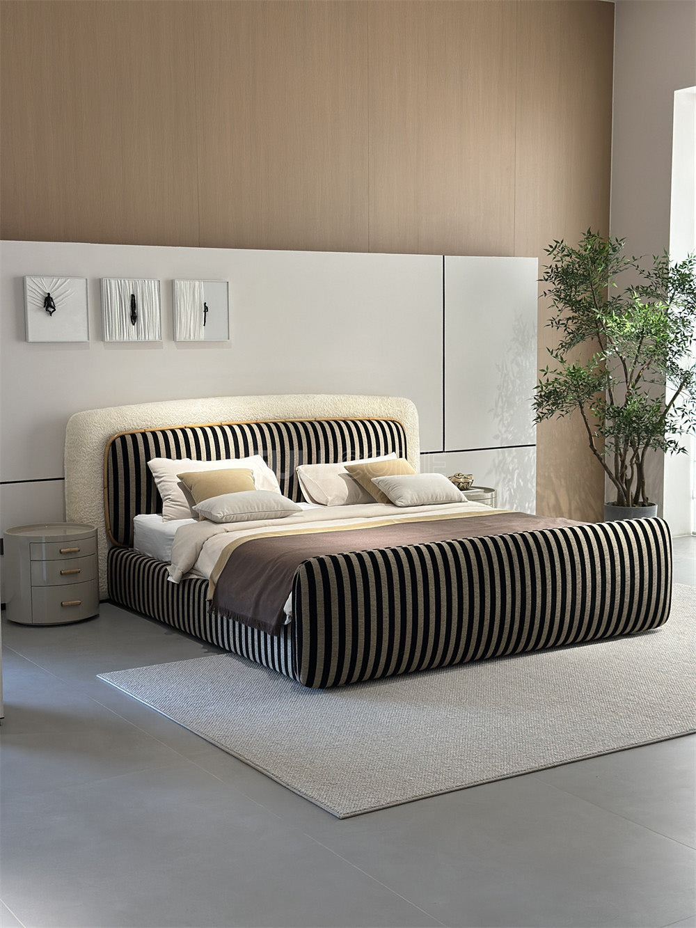 The Halo Bed
