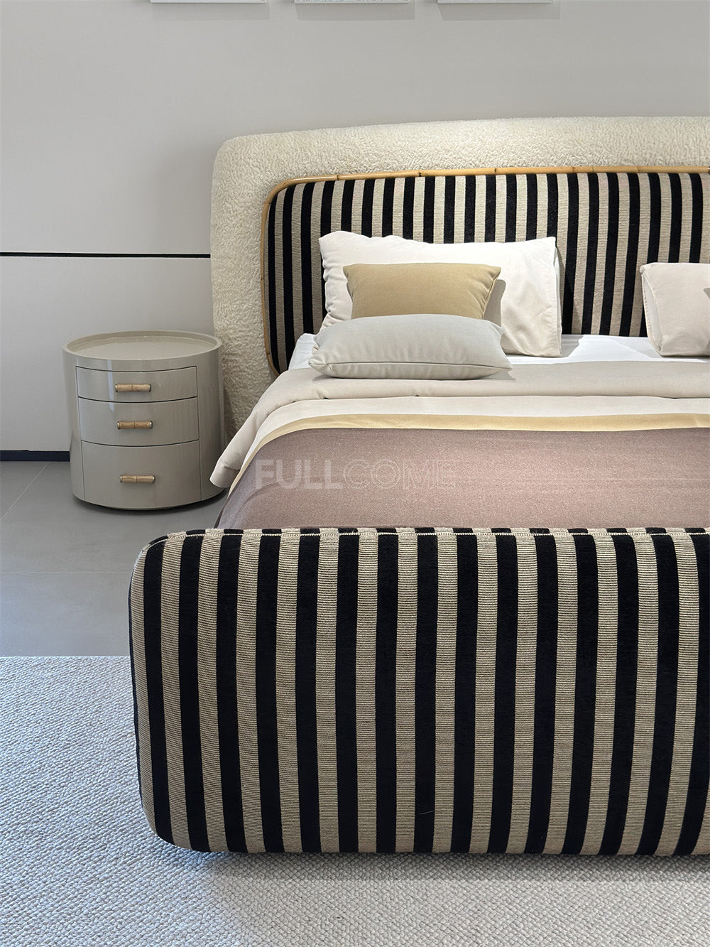 The Halo Bed