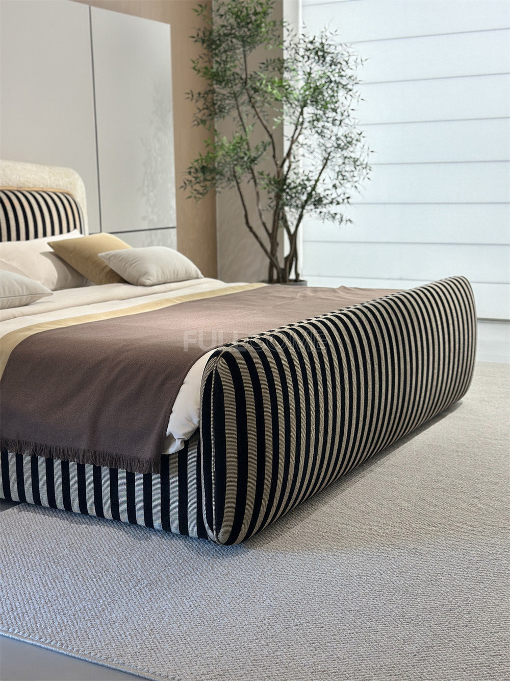 The Halo Bed
