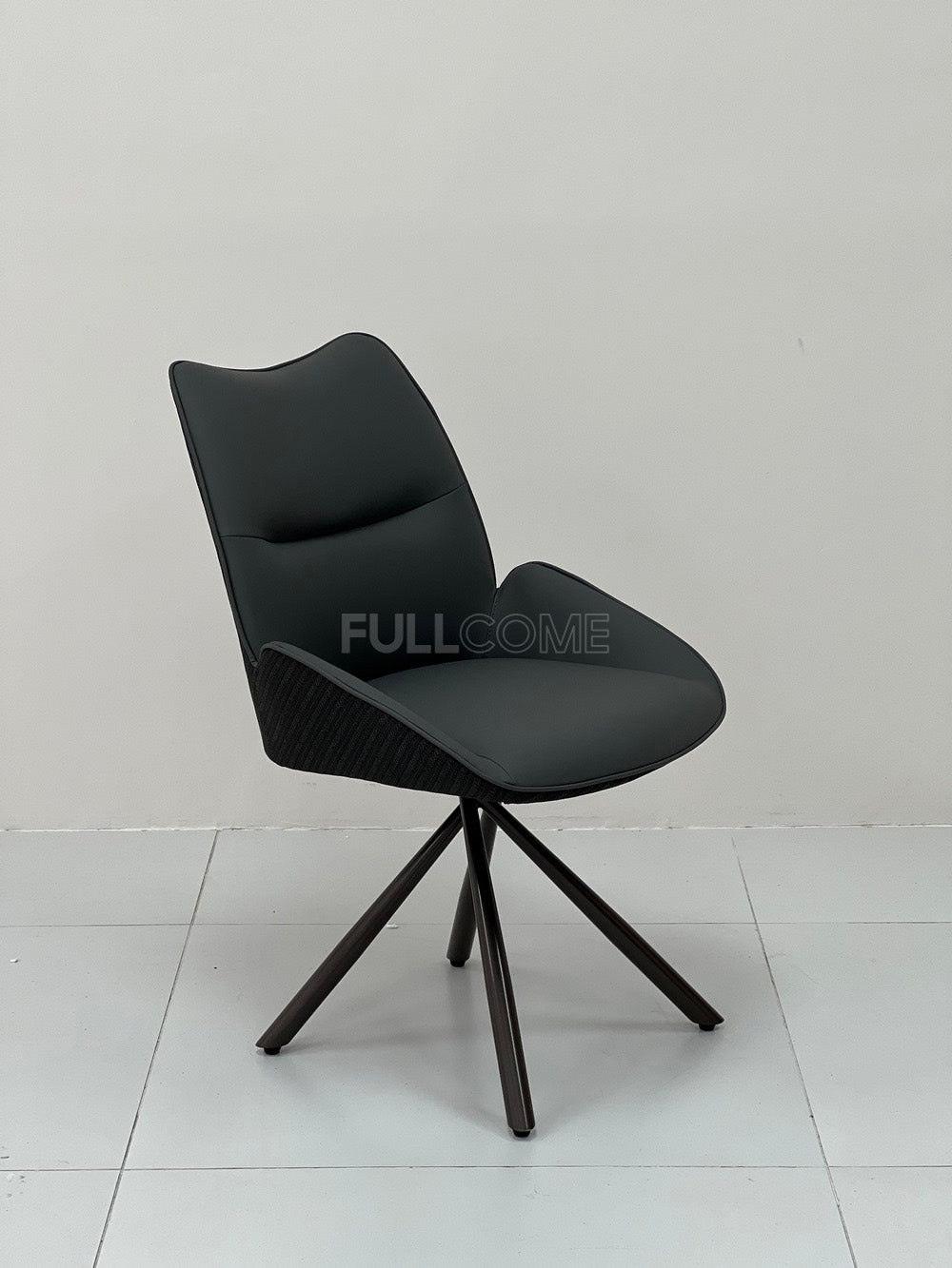 The Cross Hub Dining Chair