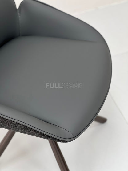 The Cross Hub Dining Chair