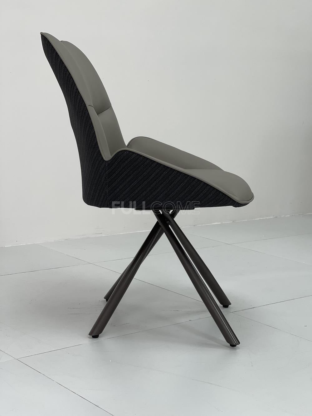 The Cross Hub Dining Chair