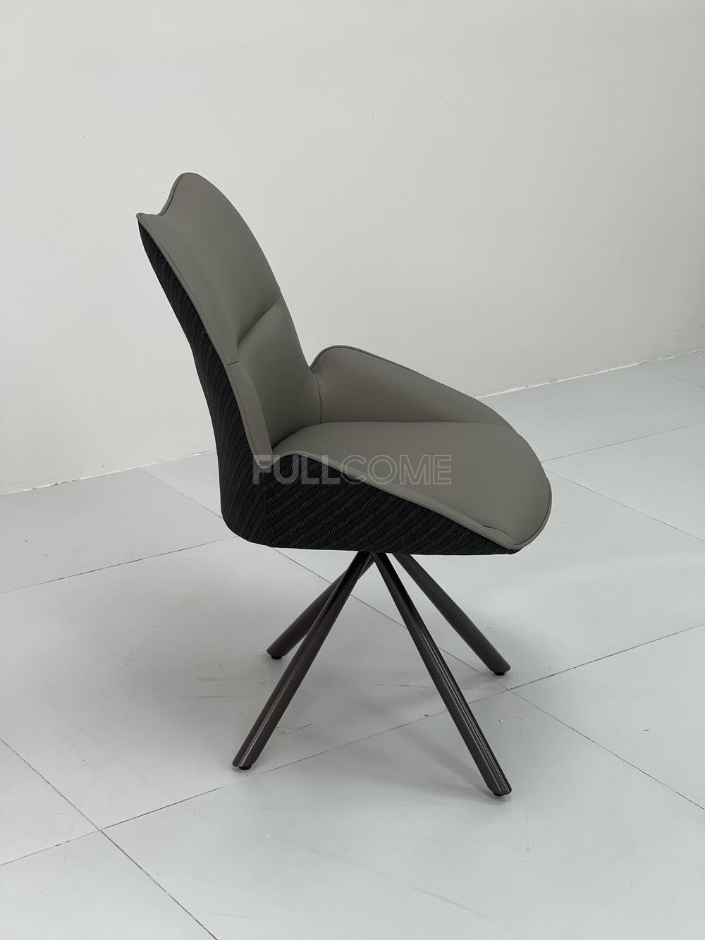 The Cross Hub Dining Chair