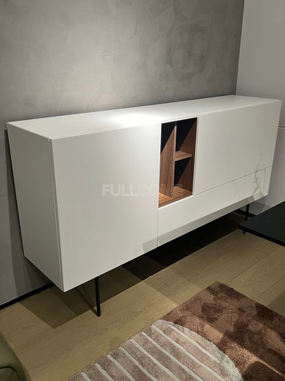 The Niche Sideboard