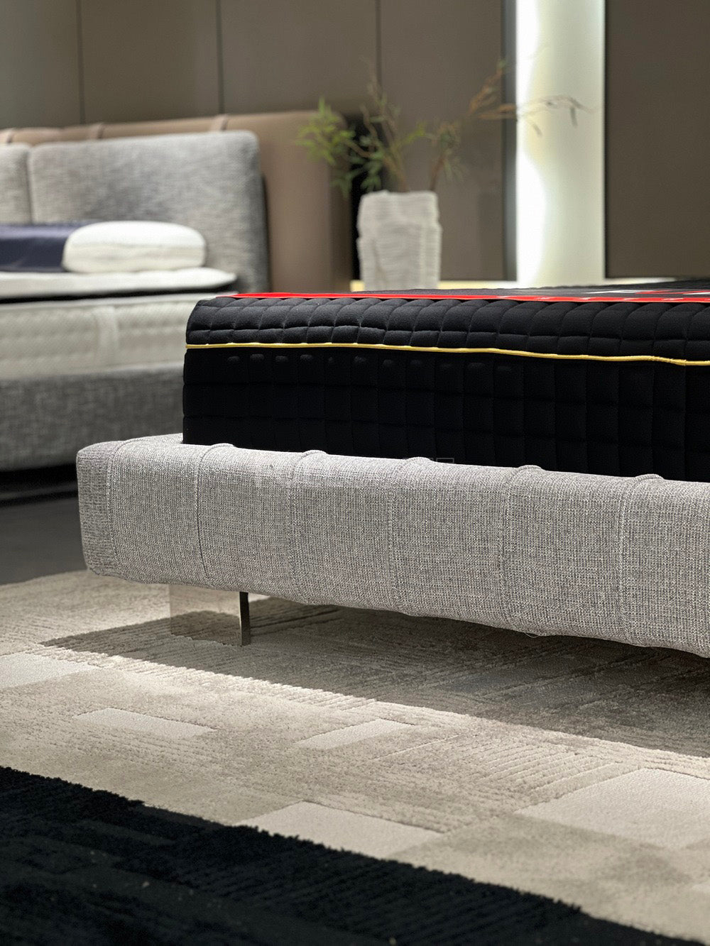 The Square Grid Bed