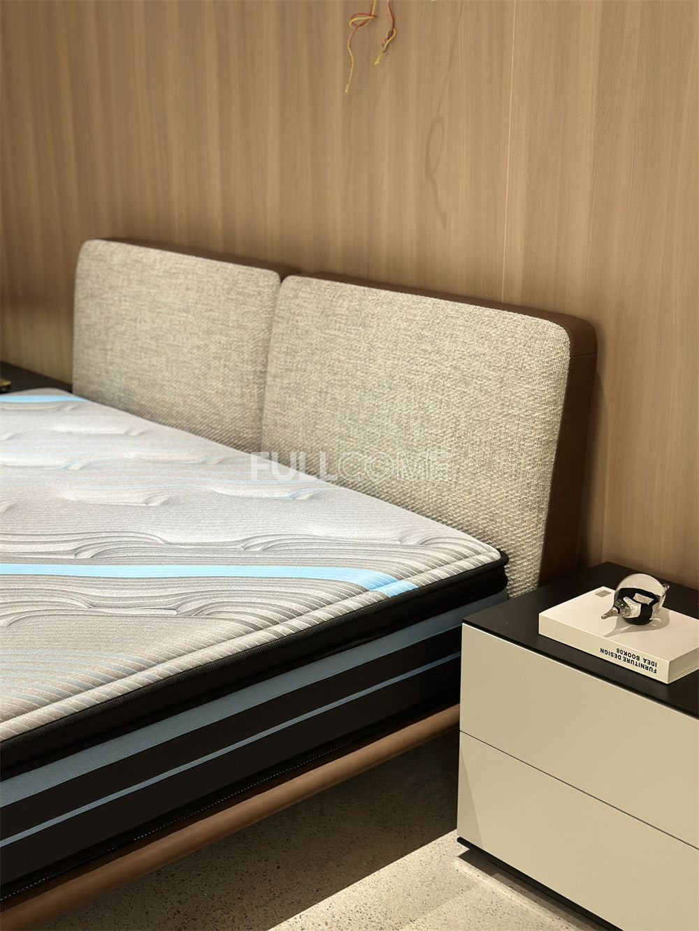 The Low Panel Bed