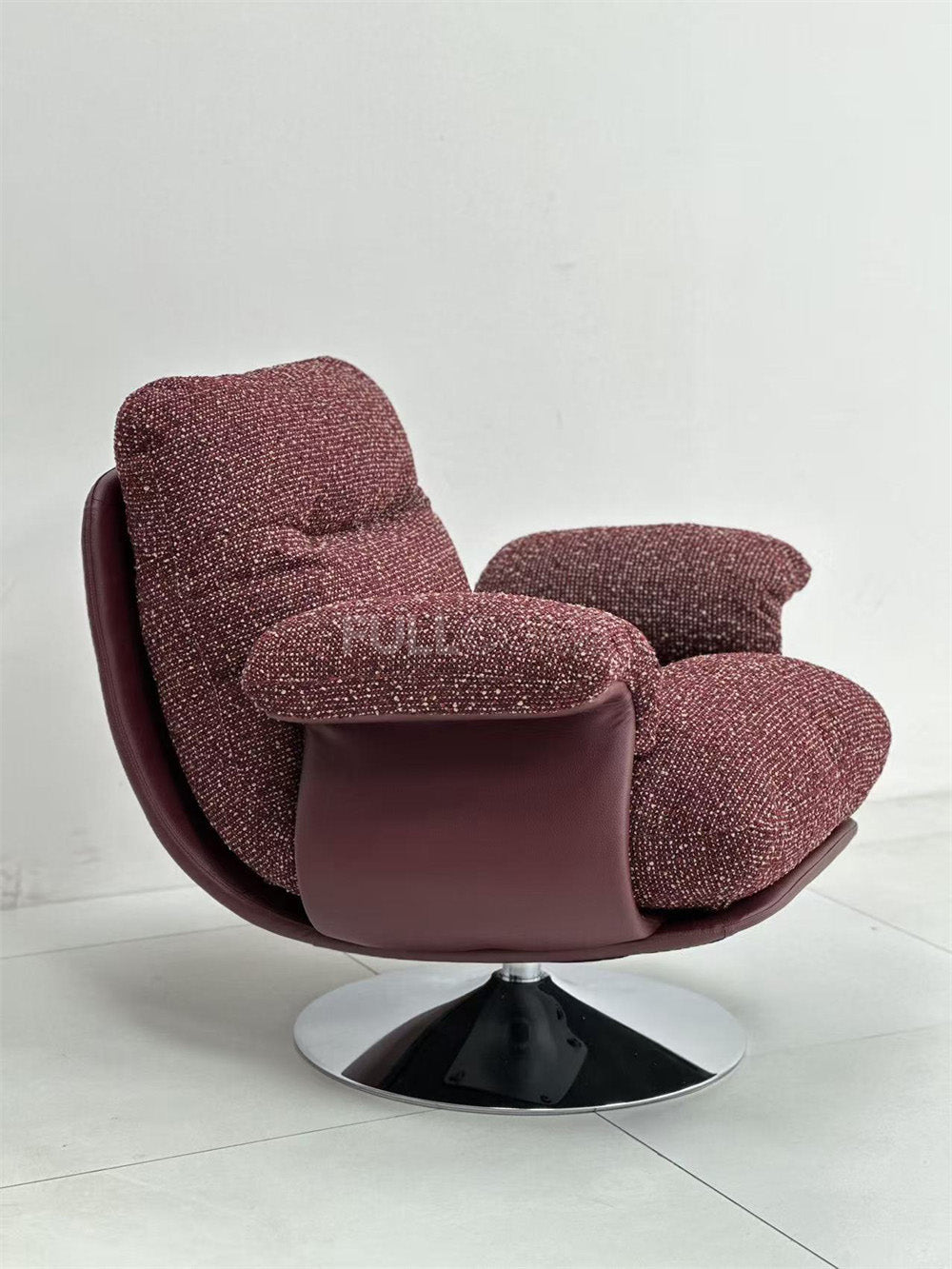 The Flecked Swivel Lounge