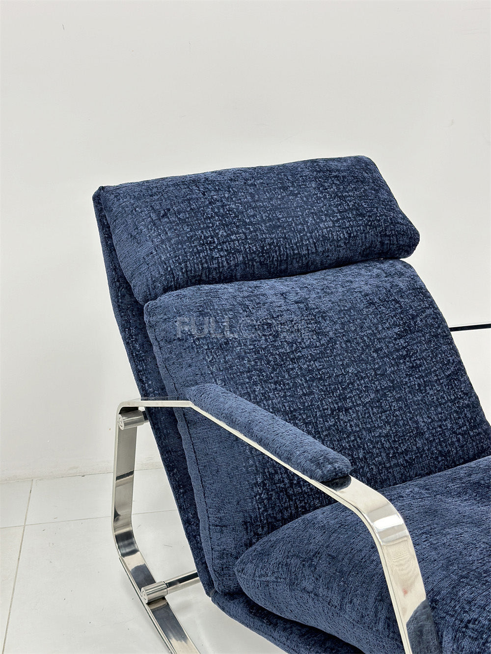 The Flat Bar Sled Lounge Chair