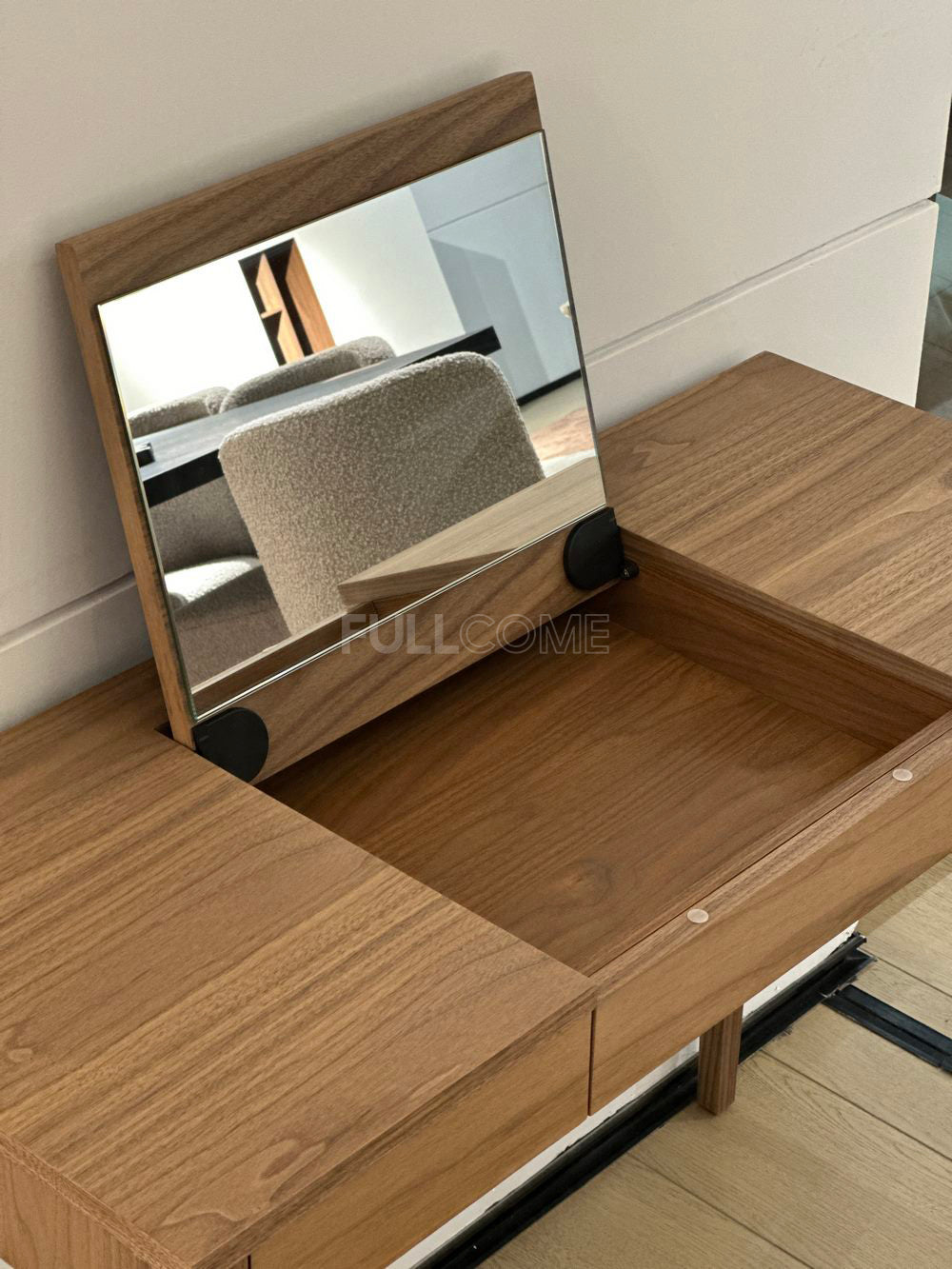 The Lift-Mirror Vanity