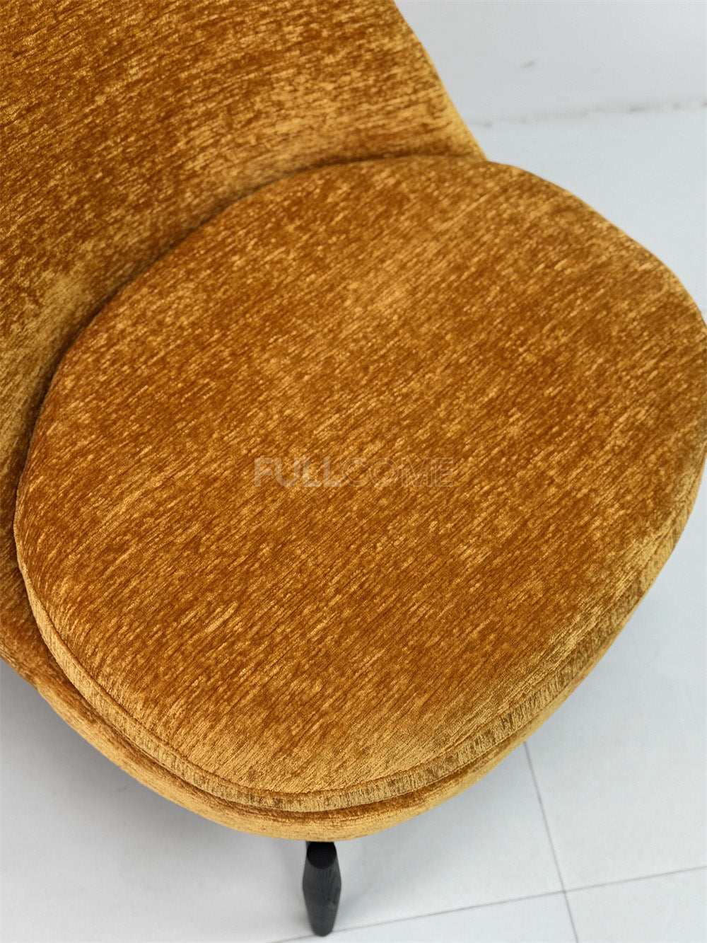 The Amber Disc Lounge Chair
