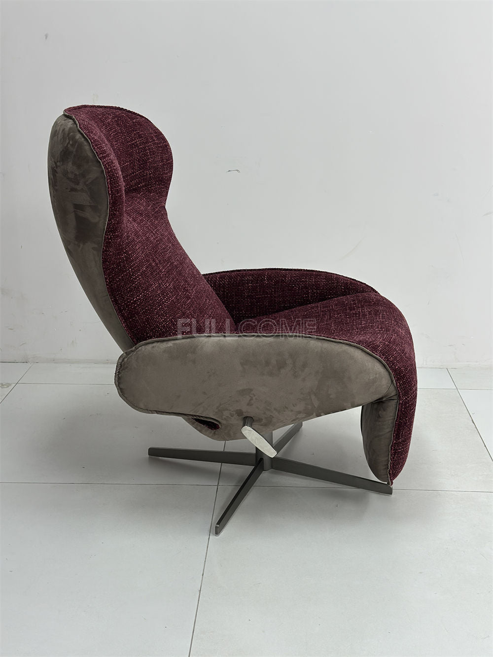 The Paddle Arm Recliner