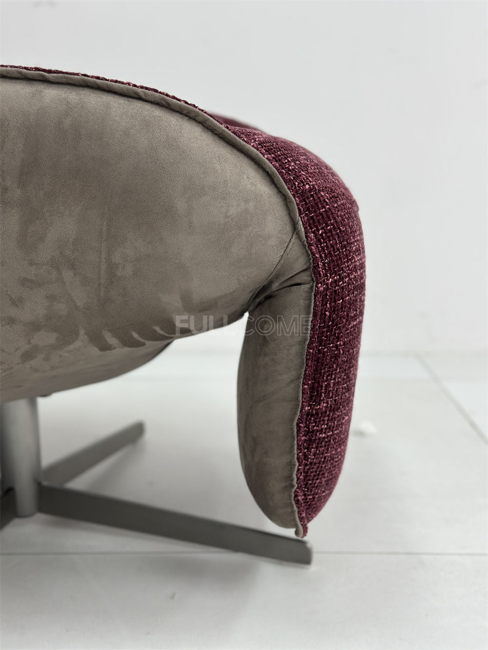 The Paddle Arm Recliner